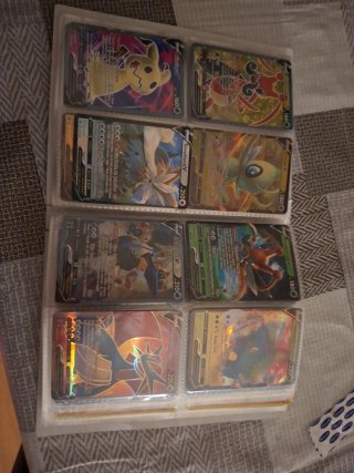 Album Pokémon con cromos