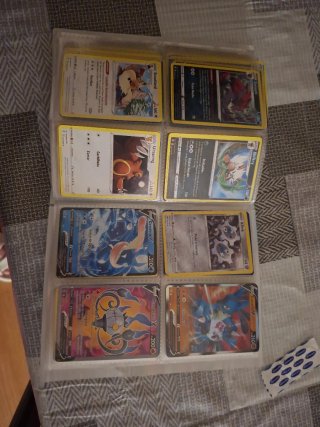 Album Pokémon con cromos