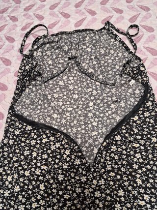 Vestido largo estampado floral negro