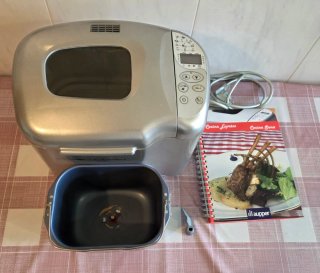 Robot de cocina con libro de recetas