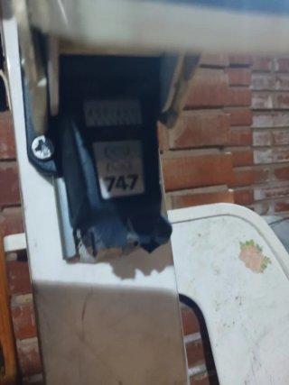 Esquís vintage con palos