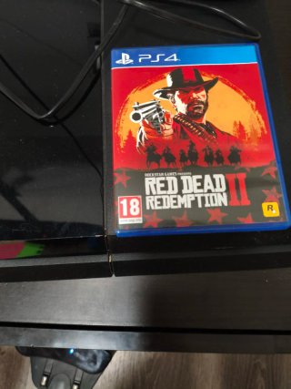 PS4 (PlayStation 4) + Red Dead Redemption 2