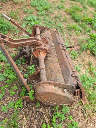 Fresa Agrator 130 tractor