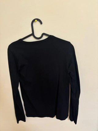 Camiseta Guess Negra Manga Larga