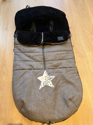 Saco para carrito de bebé gris con estrella