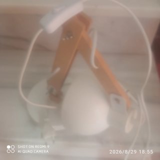 Lámpara de mesa madera y p