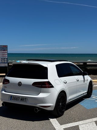 Volkswagen Golf 2016