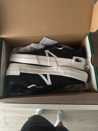 Zapatillas Lacoste Negras y Blancas
