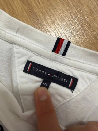 Maglietta Tommy Hilfiger TAGLIA 176 CM