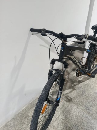 Bicicleta B'TWIN MTB Negra