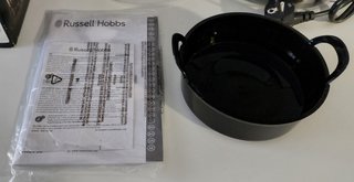Russell Hobbs Vaporera Compact Matte de 7 litros.