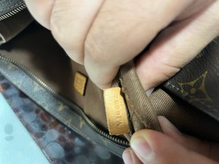 Pochette Louis Vuitton Monogram