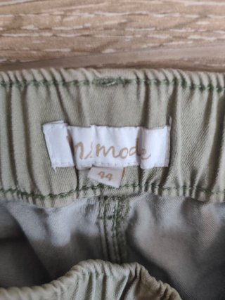 Pantalones capri verde oliva