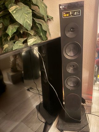 Subwoofer LG 100W RMS Bluetooth Multi