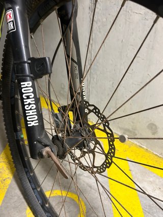 Bicicleta de Montaña Negra y Verde