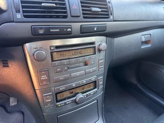 TOYOTA AVENSIS- FUNCIONA TODO,CON ITV Y ETIQUETA¡¡
