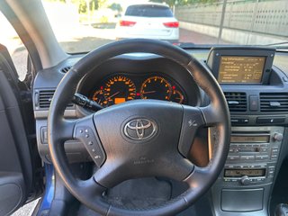 TOYOTA AVENSIS- FUNCIONA TODO,CON ITV Y ETIQUETA¡¡