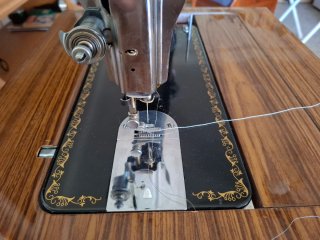 Máquina de coser Alfa modelo A de Éibar
