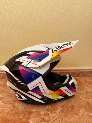 Casco Airoh Twich 3 Rainbow Enduro