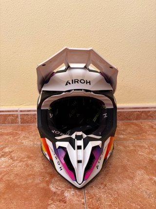 Casco Airoh Twich 3 Rainbow Enduro
