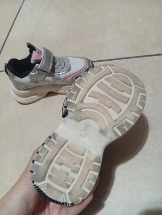 Scarpe da bambina bianche e rosa