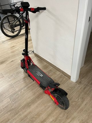 Patinete Eléctrico RCB TECH Rojo tiene 730