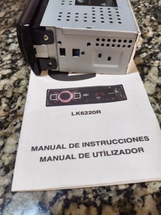 Radio de coche para pendrive. Lk
