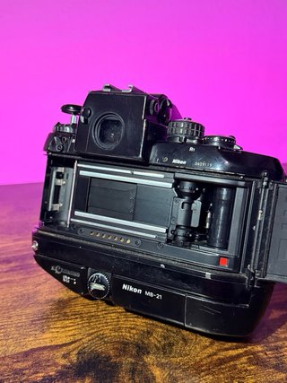 Nikon F4 + Sigma 28-70mm f/2.8