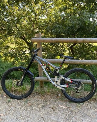 Bicicleta Descenso SARACEN
