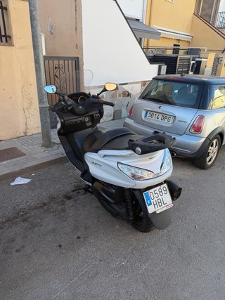 Yamaha Majesty 400 abs