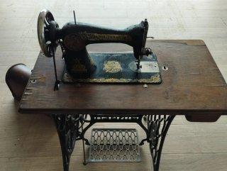 Máquina de coser antigua Singer
