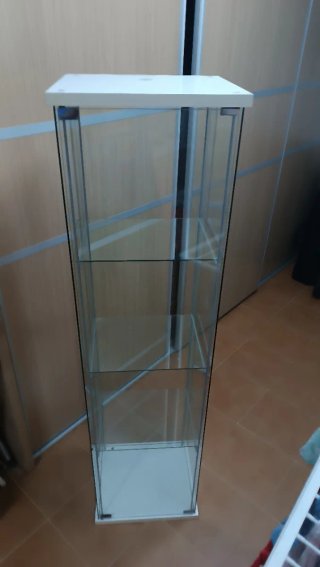 Vitrina coleccionista Ikea blanca