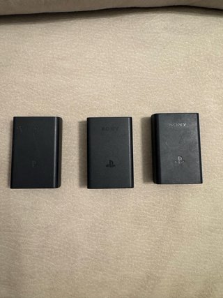 Tre Caricabatterie Sony PS Vita PCH-ZAC1