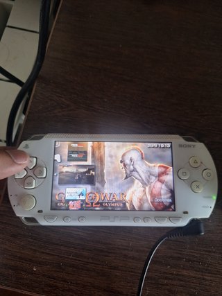 PSP Blanca (incluye juegos)