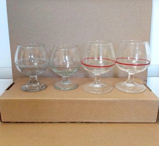 Juego de 13 copas de cristal de licor antiguas