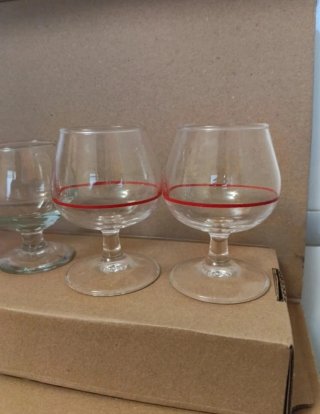 Juego de 13 copas de cristal de licor antiguas