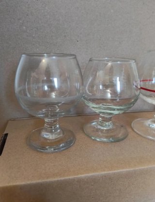 Juego de 13 copas de cristal de licor antiguas