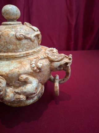 Antigüedad: Incensario Dragones y Figuras