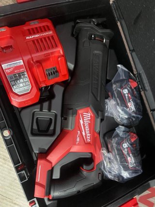 Sierra sable M18 FSZ Milwaukee