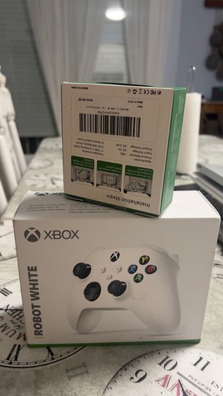 Xbox Controller Blanco con Baterías Recargables