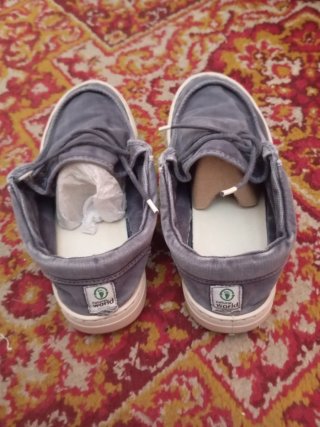 Zapatos de verano grises