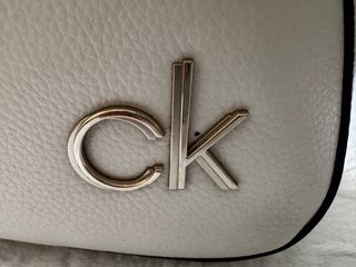 Bolso Calvin Klein blanco