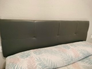 Cabecero de polipiel gris