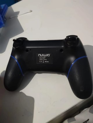 Consola PlayStation 4 Negra + 5 Juegos + Mando