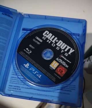 Consola PlayStation 4 Negra + 5 Juegos + Mando