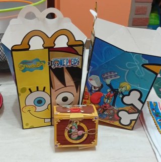 Scatole Happy Meal Spongebob One Piece MC Donald's