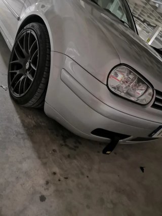 Volkswagen Golf 2000