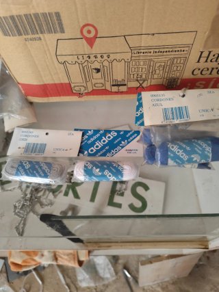 Cordones Adidas Azules y Grises