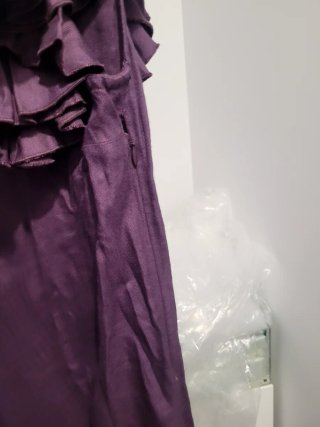 Vestido morado con volantes