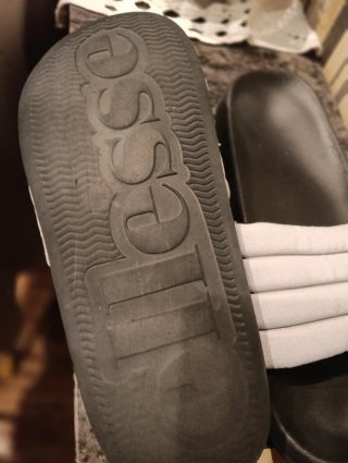 Ciabatte Ellesse Nere e Grigie